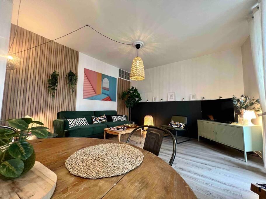 Appartement Renove / 7Prsn / Proche Gare Viotte Besancon Exterior photo